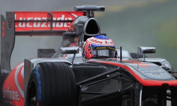 2013-03-16t082322z_273391744_sr1e93g0nal7g_rtrmadp_3_motor-racing-prix_reuters