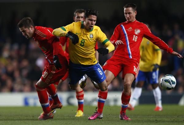 2013-03-25t203500z_330710163_gm1e93q0coa01_rtrmadp_3_soccer-friendly_reuters