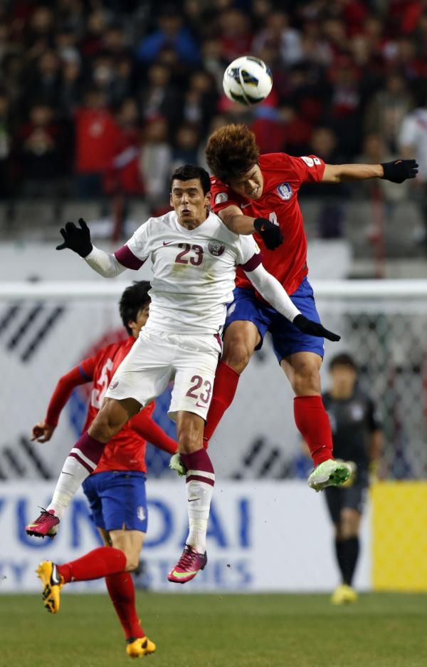 2013-03-26t121103z_1573257956_gm1e93q1jzh01_rtrmadp_3_soccer-world_reuters