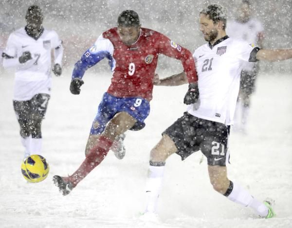 2013-03-23t052218z_856097174_gm1e93n10y201_rtrmadp_3_soccer-world_reuters