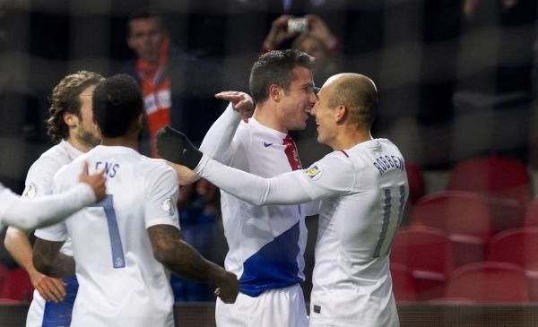 2013-03-26t205736z_1153953579_gm1e93r0dp001_rtrmadp_3_soccer-world_reuters