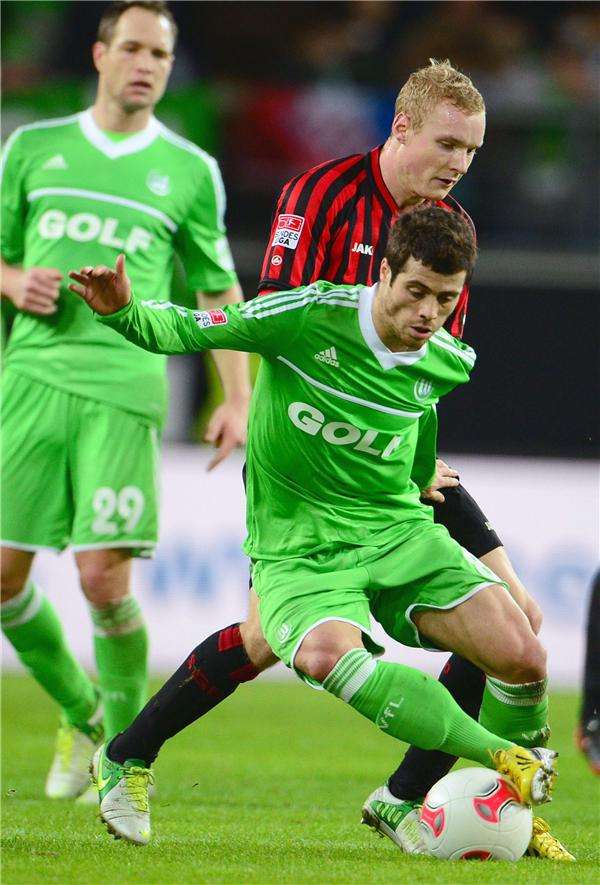 فيرينيا بقميص فولفسبورج