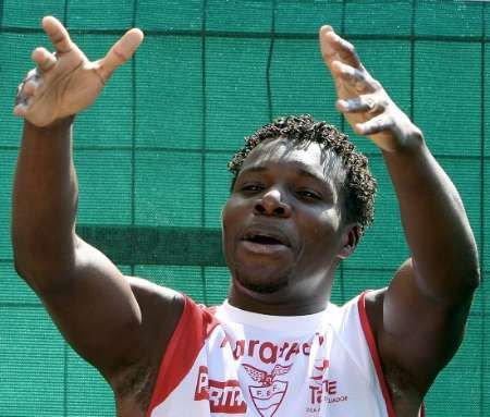 الاكوادوري كارلوس تينيريو