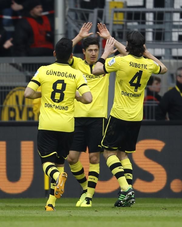 2013-03-16t154655z_395825051_bm2e93g1agg01_rtrmadp_3_soccer-germany_reuters
