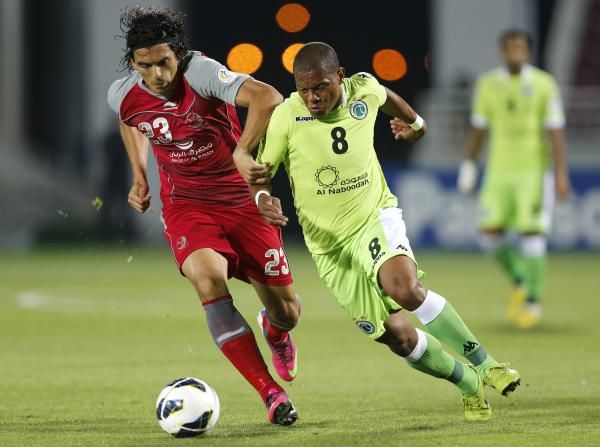 من مباراة لخويا القطري والشباب الاماراتي