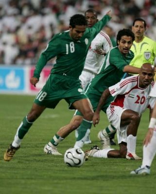 من مباراة المنتخب السعودي والإماراتي في كأس الخليج 2007 (ارشيف)