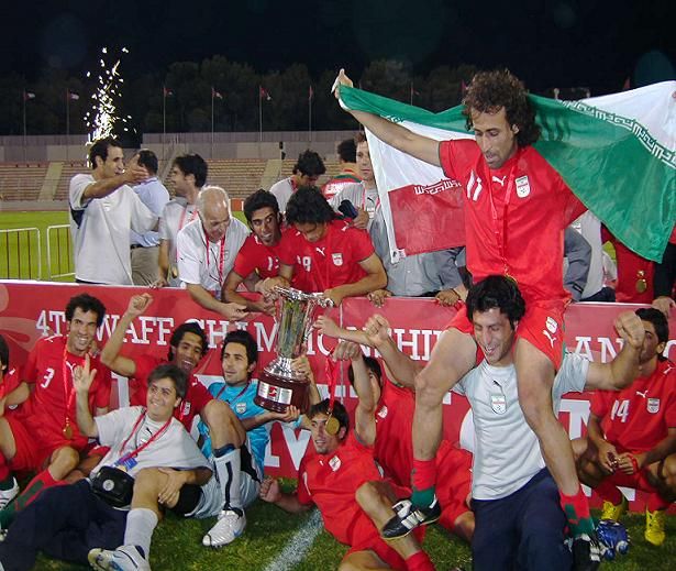 الفرحة الايرانية في اللقب وبعدســــة كووورة