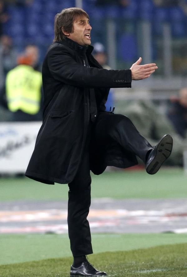 2013-02-16t203310z_1975680414_gm1e92h0ck101_rtrmadp_3_soccer-italy_reuters