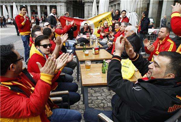 جماهير النادي التركي في مدريد