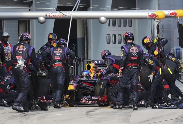 2013-03-24t114032z_915133693_sr1e93o0war4q_rtrmadp_3_motor-racing-prix_reuters