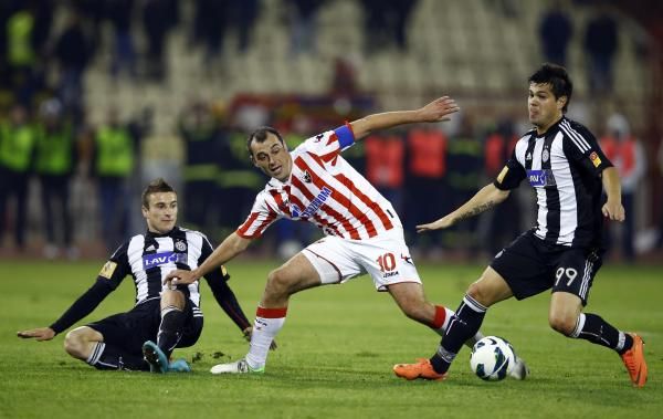 2012-11-17t204447z_1735037323_gm1e8bi0d5701_rtrmadp_3_soccer-serbia_reuters