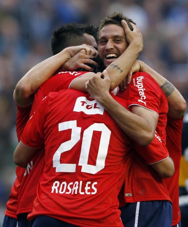 2012-09-16t200459z_55148254_gm1e89h0bbb01_rtrmadp_3_soccer-latam_reuters