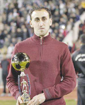 عبد الحليم يحمل كأس هداف الدوري قبل موسمين