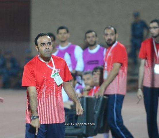عادل عقلة مدير الكرة بنادي الكويت