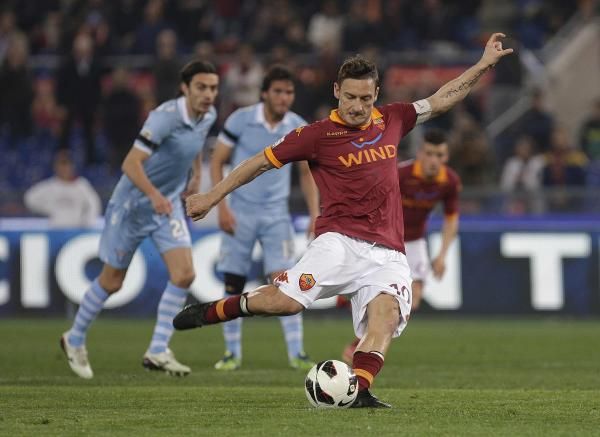 2013-04-08t201445z_226976638_gm1e9490bq601_rtrmadp_3_soccer-italy_reuters
