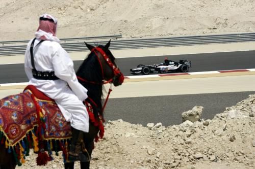 2011-02-212011-02-21t163826z_01_bah20d_rtridsp_3_motor-racing-bahrain-race_reuters