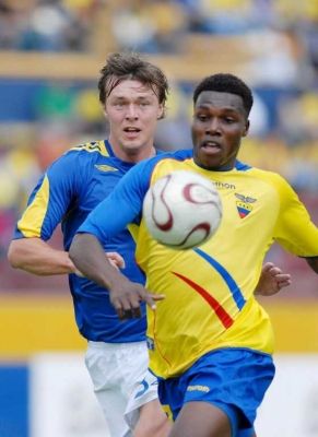 الإكوادوري كارلوس تنوريو 