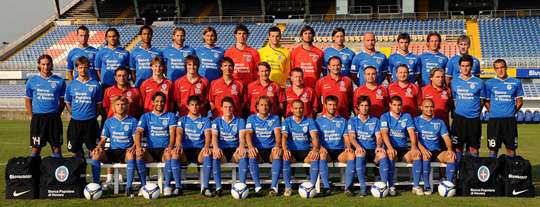 نوفارا الايطالي