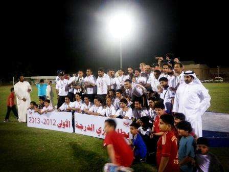 المجروب في لقطة جماعية مع لاعبي الفحيحيل االيوم 