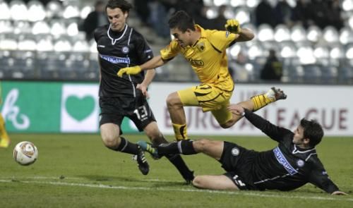 2011-12-14t215701z_01_dom06_rtridsp_3_austria_reuters