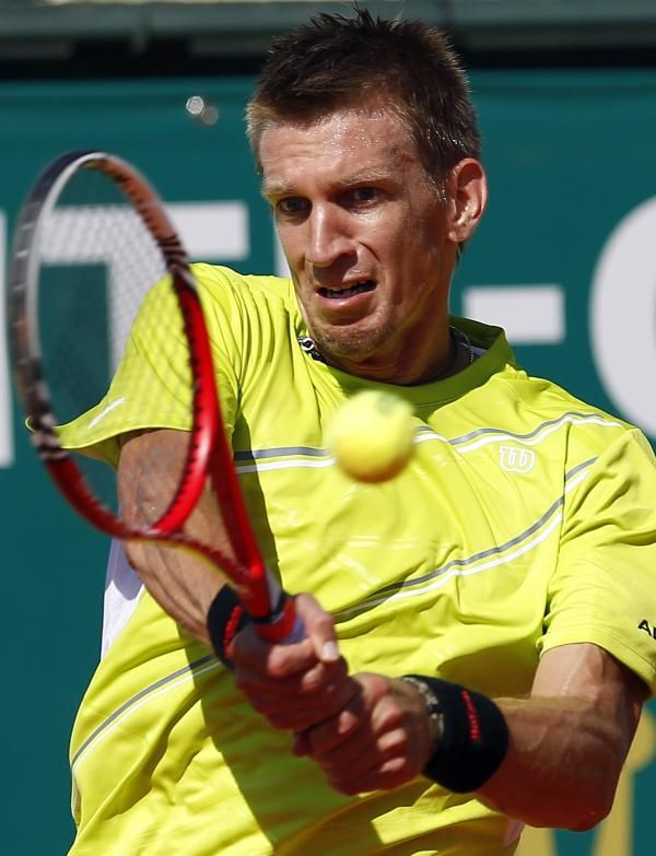 2013-04-15t095303z_550039591_pm1e94f0vv101_rtrmadp_3_tennis-men-montecarlo_reuters