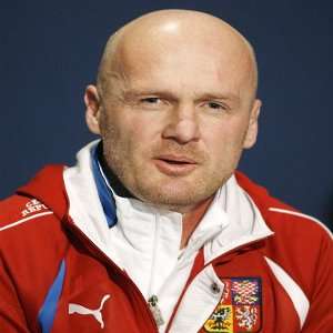 michal-bilek-110302-press-r-300koo_