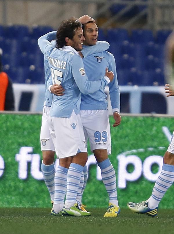 2013-02-09t200733z_454511846_gm1e92a0bdr02_rtrmadp_3_soccer-italy_reuters