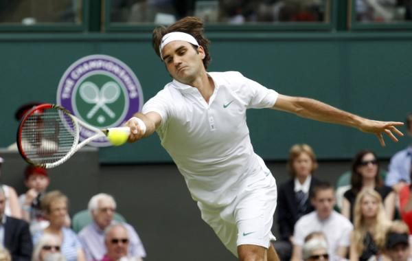 2012-06-27t125906z_163418995_lr2e86r1027gc_rtrmadp_3_tennis-wimbledon_reuters