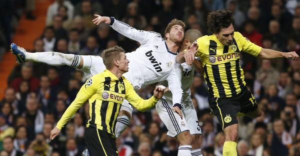 2012-11-06t213802z_1220032349_gm1e8b70fjj02_rtrmadp_3_soccer-champions_reuters