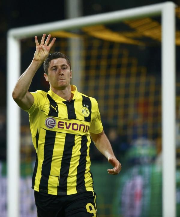 2013-04-24t202232z_1588358156_lr1e94o1klami_rtrmadp_3_soccer-champions_reuters