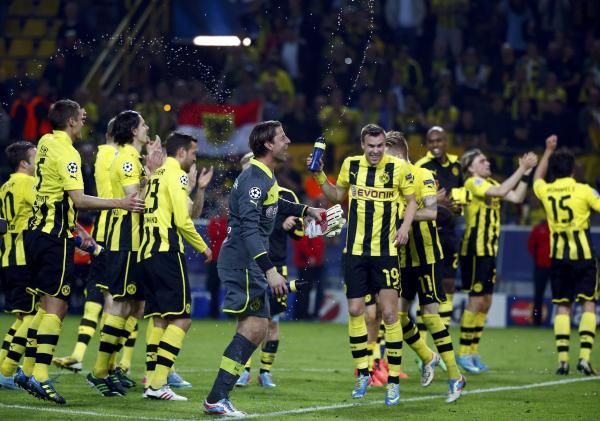 2013-04-24t210202z_665062605_lr1e94o1mf3pa_rtrmadp_3_soccer-champions_reuters