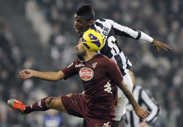 لقطة من لقاء سابق بين الفريقين