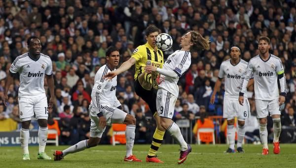 2013-04-30t203155z_439892566_lr1e94u1l0x3n_rtrmadp_3_soccer-champions_reuters