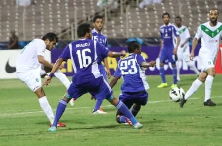 المحياني يسدد وسط  دفاعات النصر
