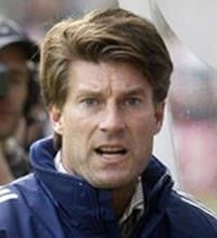 النجم الدنماركي الدولي السابق مايكل لاودروب