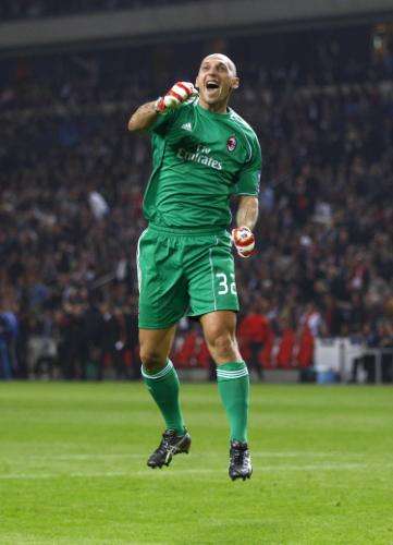 2010-09-28t195346z_01_jfl06_rtridsp_3_soccer-champions_reuters