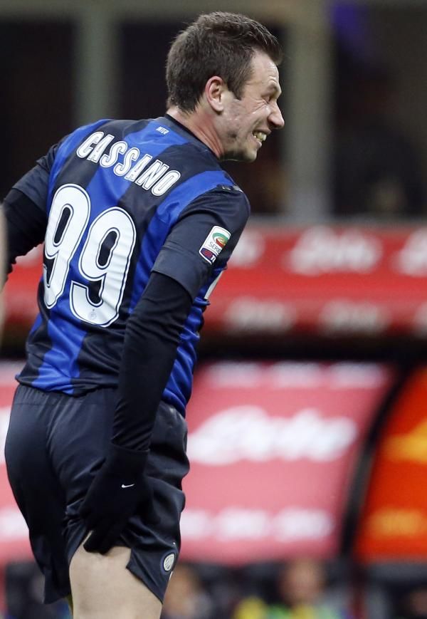 2013-04-07t201918z_1306532339_gm1e9480bvz01_rtrmadp_3_soccer-italy_reuters
