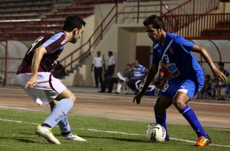 لقطة من لقاء الذهاب لمباراة فريقي الشباب و المنامة