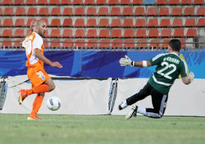 فهد الفهد سجل الهدف الاول لكاظمة امام الصليبخات