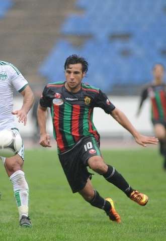  صلاح الدين عقال 