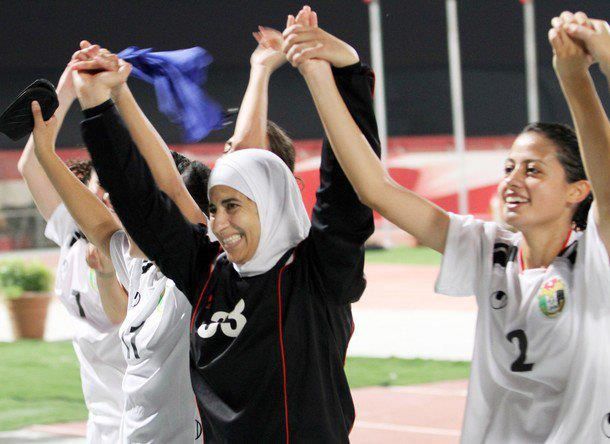 منال مناصرة  