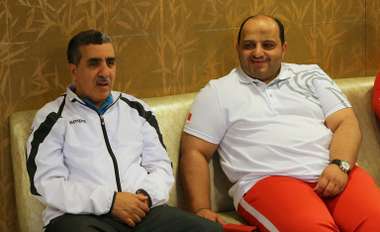 رئيس اتحاد اليد مع رئيس الاتحاد القطري أحمد الشعبي