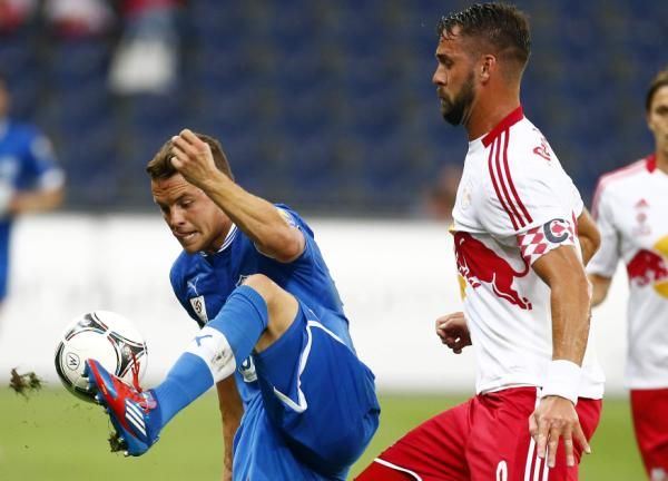 2012-08-25t171211z_1194927542_bm2e88p1h1001_rtrmadp_3_soccer-europe-austria_reuters