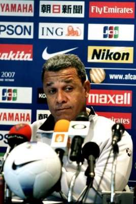 أنجوس : لن يؤثر علينا الجمهور-(من المؤتمر الصحفي اليوم)