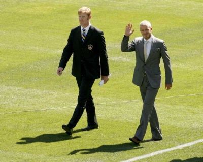 بـيـكـهـام لـحظة دخوله إستاد جالاكسـي