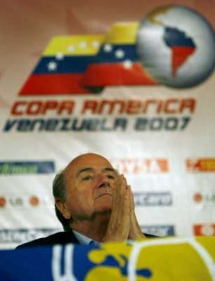 السويسري جوزيف بلاتر 