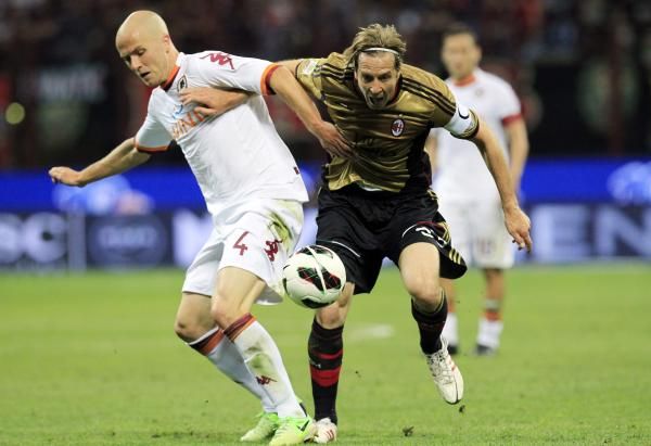 2013-05-12t202903z_224113082_gm1e95d0c6401_rtrmadp_3_soccer-italy_reuters