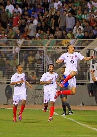 الهمامي سجل هدف التقدم للكويت من ضربة جزاء