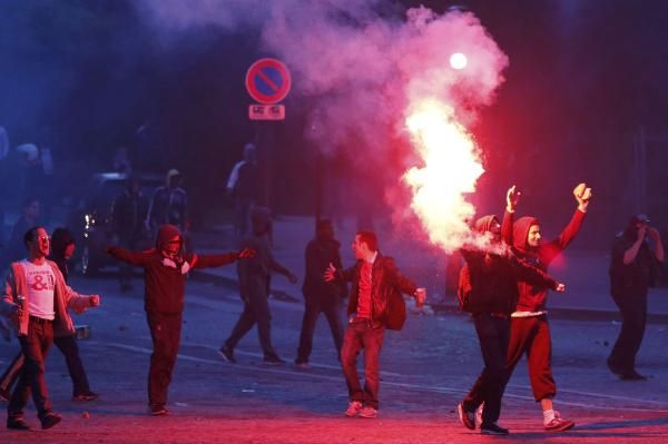 2013-05-13t212721z_432283321_lr2e95d1nla2m_rtrmadp_3_soccer-france-psg-violence_reuters