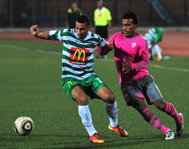 لقطة من مباراة سابقة بين الزمالك والإنتاج الحربي